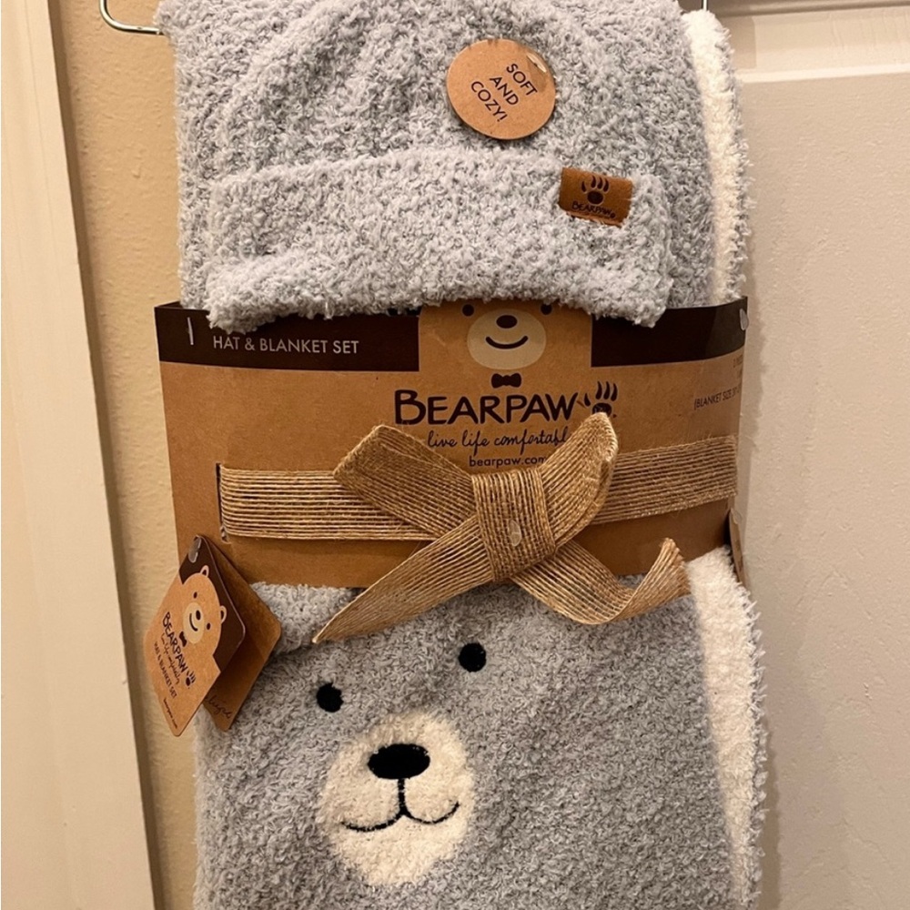 Bearpaw Baby Hat and Blanket Set